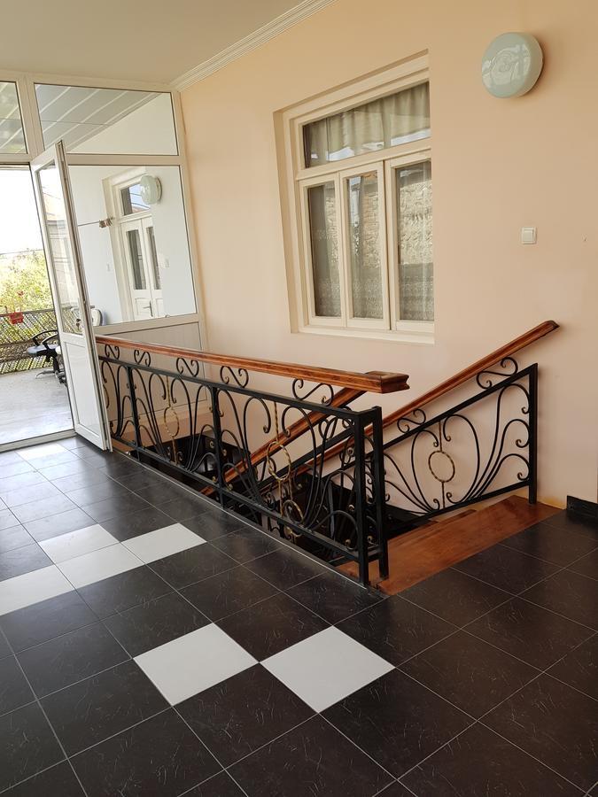 Guest House Telavi XXI Zewnętrze zdjęcie